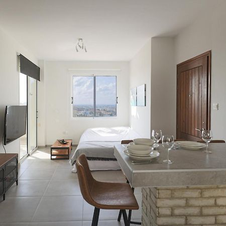Ferienwohnung Eden Blue-Horizon 1B, Paphos, Sea View, Pool Konia Exterior foto