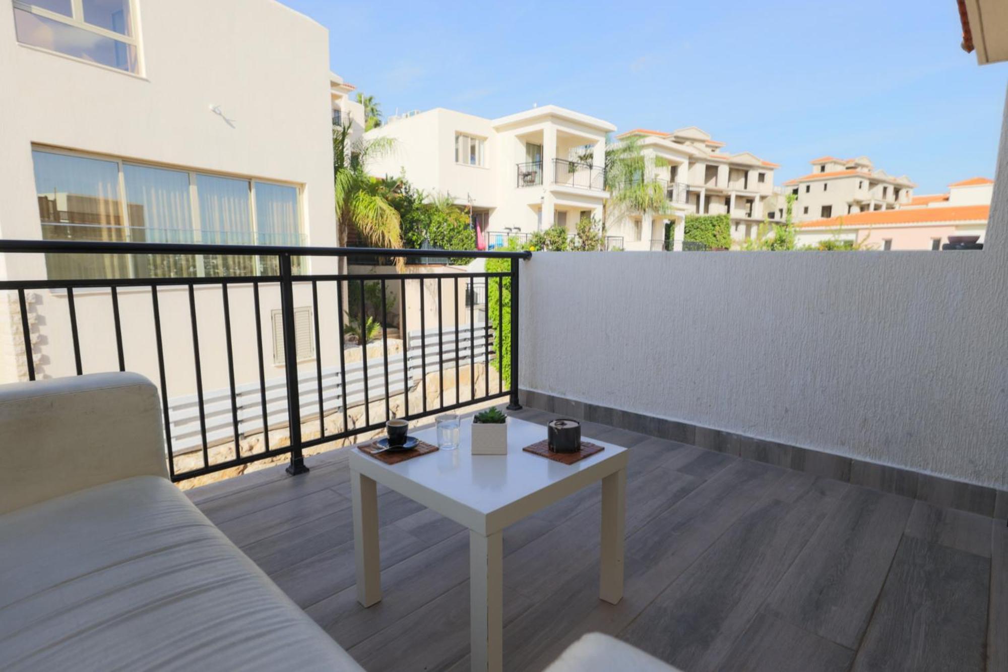 Ferienwohnung Eden Blue-Horizon 1B, Paphos, Sea View, Pool Konia Exterior foto